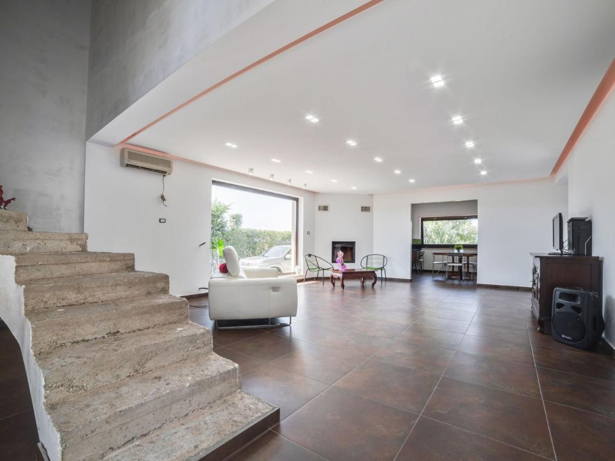 Belvilla By Oyo Modern Villa In Nissoria With Pool Exteriér fotografie